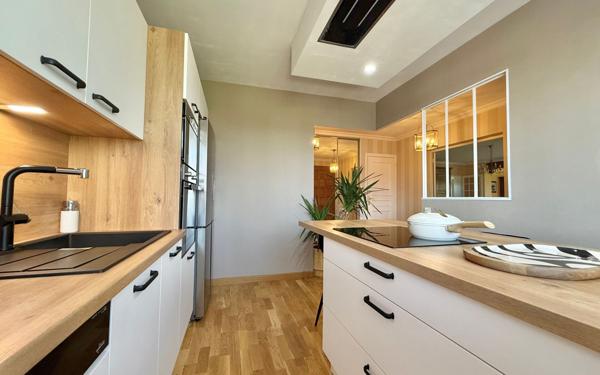 Maison à vendre    5 pièces • 161 m2 Lamarche-sur-Saône