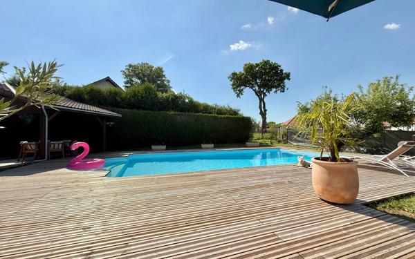 Maison à vendre    5 pièces • 161 m2 Lamarche-sur-Saône