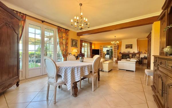 Maison à vendre    5 pièces • 161 m2 Lamarche-sur-Saône