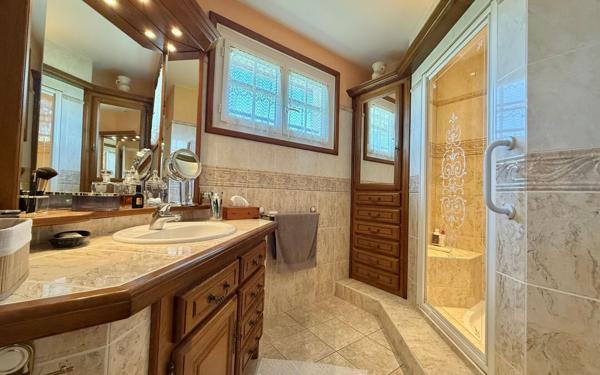 Maison à vendre    5 pièces • 161 m2 Lamarche-sur-Saône