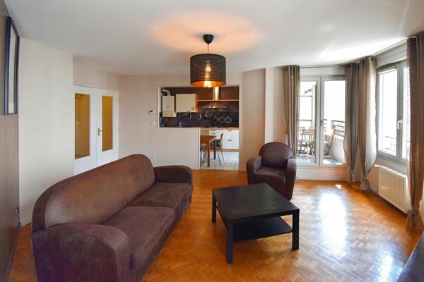 Appartement à louer    4 pièces • 78,41 m2 Lyon 8