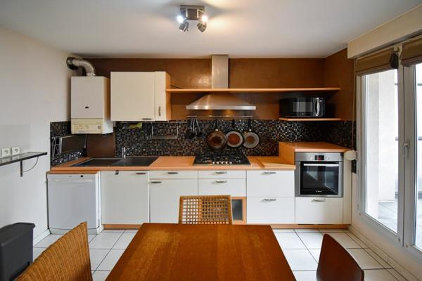 Appartement à louer    4 pièces • 78,41 m2 Lyon 8
