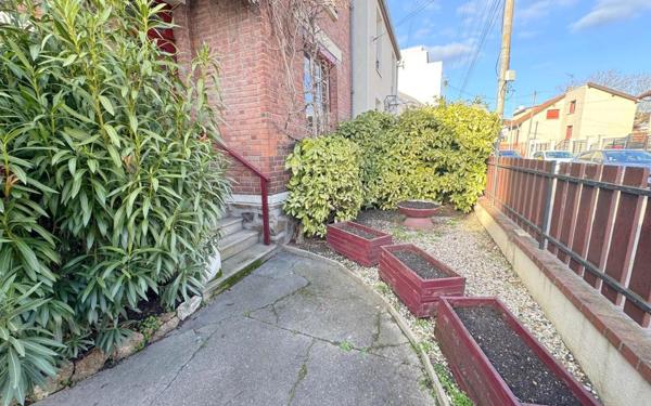 Maison à vendre    4 pièces •  Le Blanc-Mesnil