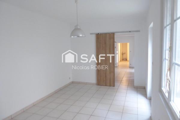 T3 en rez-de-chaussée avec cours intérieure privative au calme sans bruit !