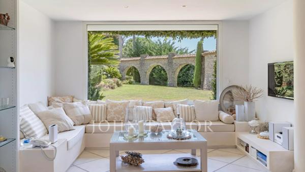 Cannes Basse Californie villa de caractère