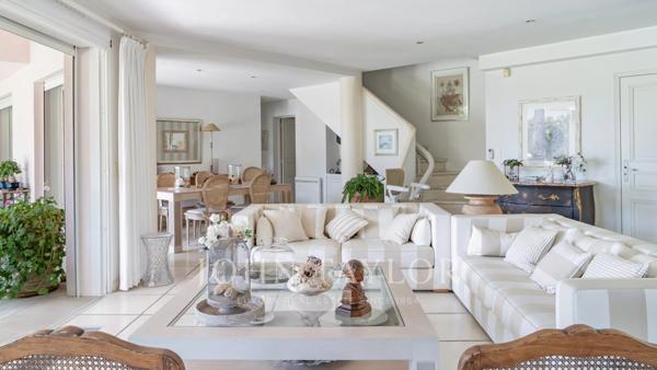 Cannes Basse Californie villa de caractère