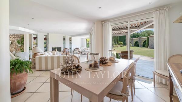 Cannes Basse Californie villa de caractère