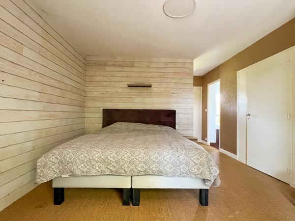 A vendre à Cantenay-Epinard, maison familiale, au calme, 6 chambres, grand terrain