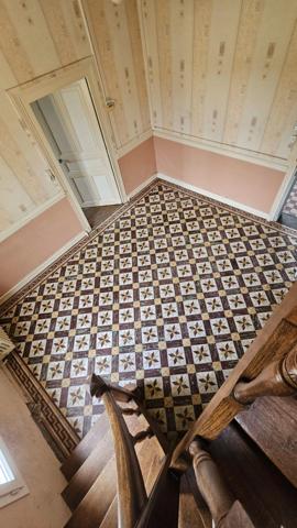 Maison de charme à fort potentiel, proche commerces Noyant (49)