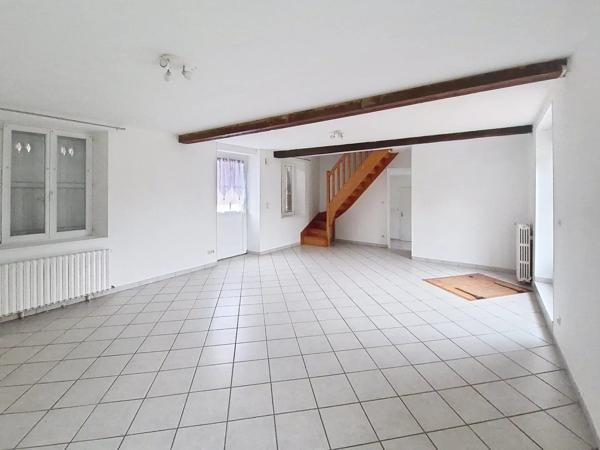 Vente                                                      Maison de village
                        
                     5 pièces                      122 m2                     à Toulis-Et-Attencourt