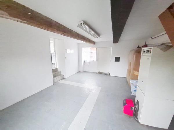 Vente                                                      Maison de village
                        
                     5 pièces                      122 m2                     à Toulis-Et-Attencourt