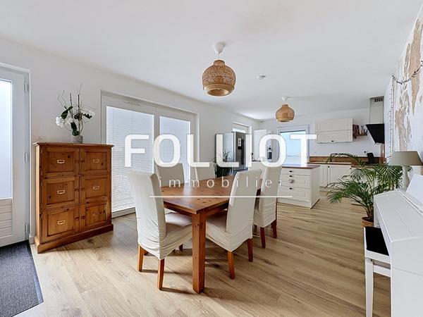 Maison de 8 pièces avec 6 chambres à vendre à Granville