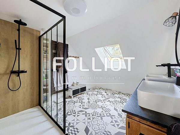 Maison de 8 pièces avec 6 chambres à vendre à Granville