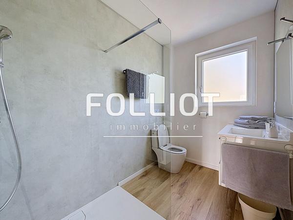 Maison de 8 pièces avec 6 chambres à vendre à Granville