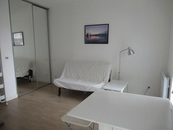 LA ROCHELLE CENTRE STUDIO MEUBLE