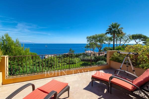 Cap d'Antibes | Proche plages de la Garoupe