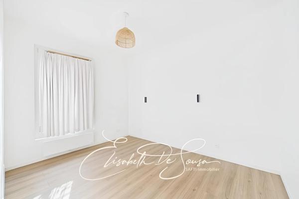 Deux pièces rénové au RCH d'une petite copropriété