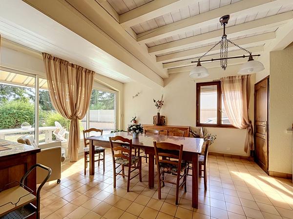 Ardèche, Le Pouzin : Villa d'architecte lumineuse, 4 chambres et bureau