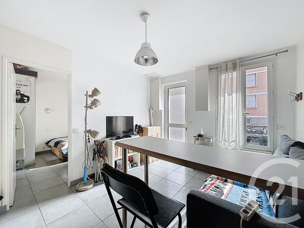 Appartement à vendre  2 pièces - 25,62 m2 VILLEJUIF - 94