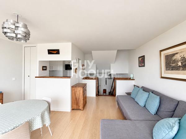APPARTEMENT 3 PIECES AVEC TERRASSE ET PARKING - PORT DE DEAUVILLE