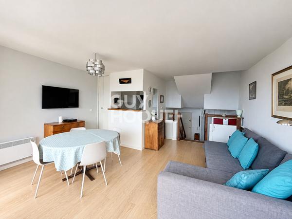 APPARTEMENT 3 PIECES AVEC TERRASSE ET PARKING - PORT DE DEAUVILLE