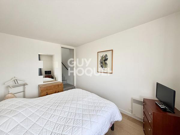 APPARTEMENT 3 PIECES AVEC TERRASSE ET PARKING - PORT DE DEAUVILLE