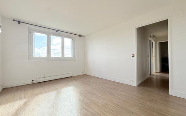 Appartement à vendre    3 pièces • 49,01 m2 Vanves