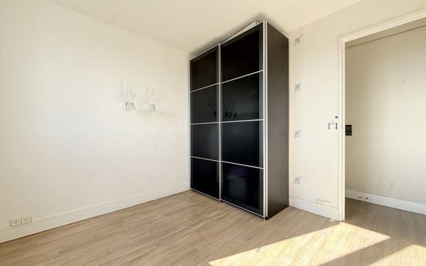Appartement à vendre    3 pièces • 49,01 m2 Vanves