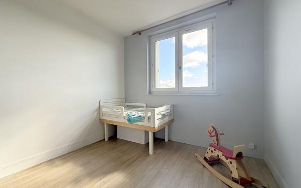 Appartement à vendre    3 pièces • 49,01 m2 Vanves