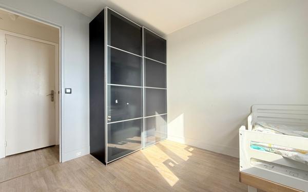 Appartement à vendre    3 pièces • 49,01 m2 Vanves