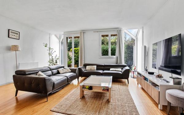 Maison à vendre    5 pièces • 126,79 m2 Antony