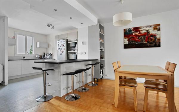 Maison à vendre    5 pièces • 126,79 m2 Antony