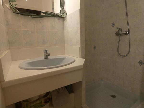 A SAINT-MALO, dans un quartier au calme, très agréable et cossu, bel APPARTEMENT DUPLEX de 69m2 carrez