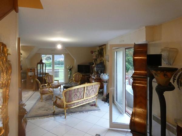 A SAINT-MALO, dans un quartier au calme, très agréable et cossu, bel APPARTEMENT DUPLEX de 69m2 carrez