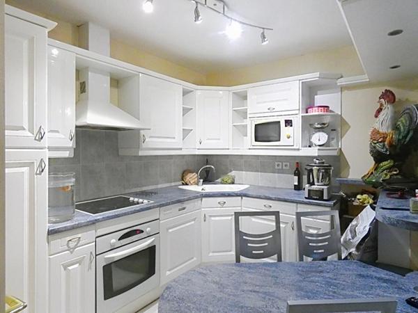 A SAINT-MALO, dans un quartier au calme, très agréable et cossu, bel APPARTEMENT DUPLEX de 69m2 carrez
