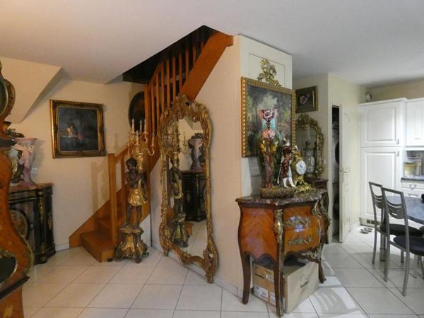 A SAINT-MALO, dans un quartier au calme, très agréable et cossu, bel APPARTEMENT DUPLEX de 69m2 carrez