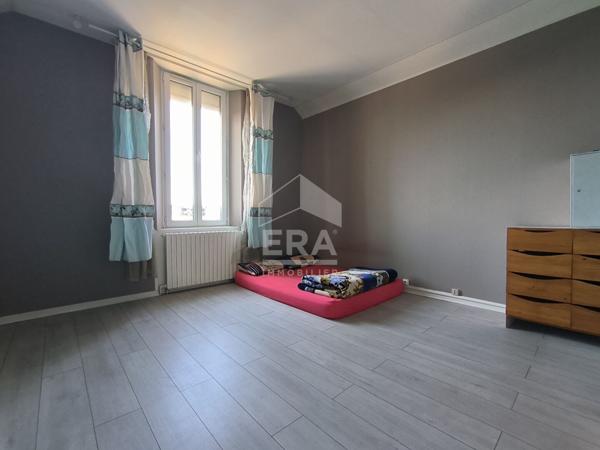 Maison Ballancourt-sur-essonne 5 pièce(s) 107 m2