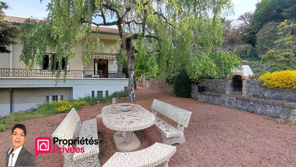 THIZY-LES-BOURGS (69240)  Maison individuelle 223 m² habitables, terrain 2000 m², 4 chambres, garages, annexes