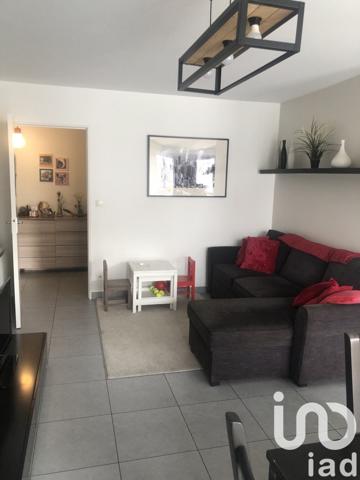 Appartement 3 pièces de 65 m² à Villeneuve-le-Roi (94290)