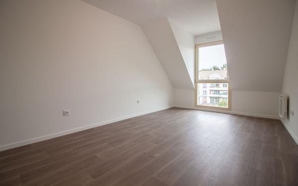 Appartement à louer    4 pièces •  Osny