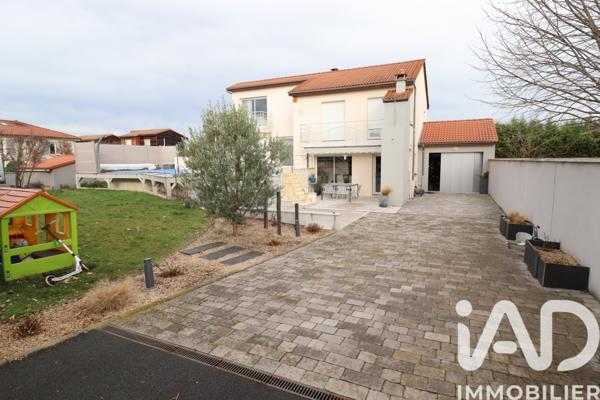 Maison à vendre 6 pièces 145 m² Saint-Beauzire