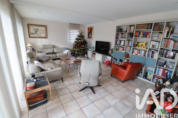Maison à vendre 6 pièces 145 m² Saint-Beauzire