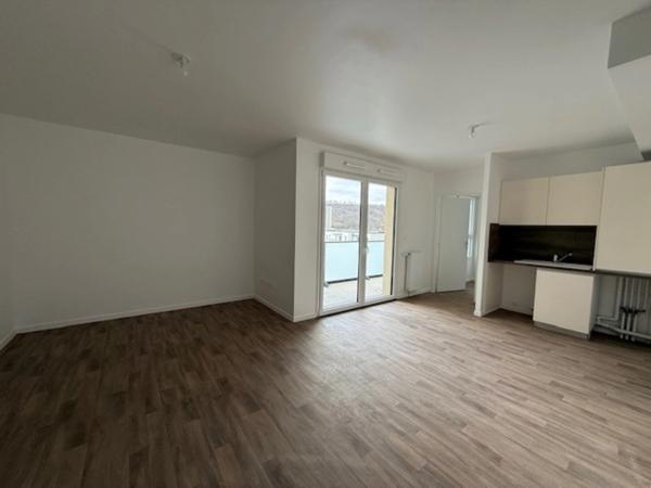 Appartement à vendre 1 pièces MAROMME (76)