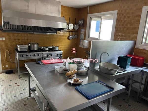 Commerce à vendre 26 pièces de 527 m²