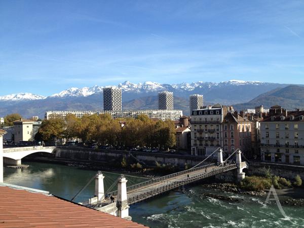 EXCEPTIONNEL BIEN DE PRESTIGE SUR LA BASTILLE EN EXCLUSIVITE