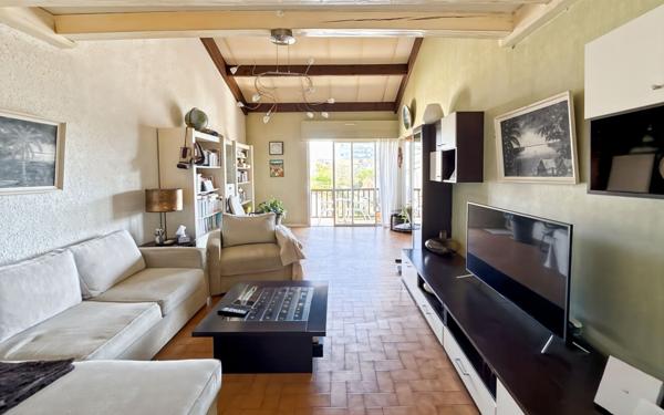 Appartement à vendre    3 pièces • 87 m2 Trélissac