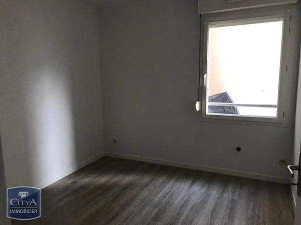 Appartement à louer 3 pièces 62.26m² Saint-Michel (16470)
