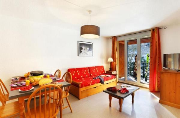 INVESTISSEMENT LOCATIF – AX-LES-THERMES – Résidence Tourisme Nemea – 5,61 % de rentabilité