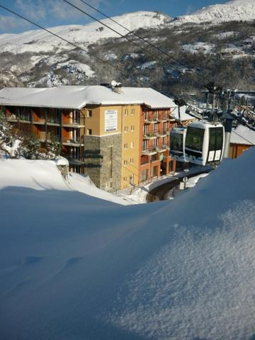 INVESTISSEMENT LOCATIF – AX-LES-THERMES – Résidence Tourisme Nemea – 5,61 % de rentabilité