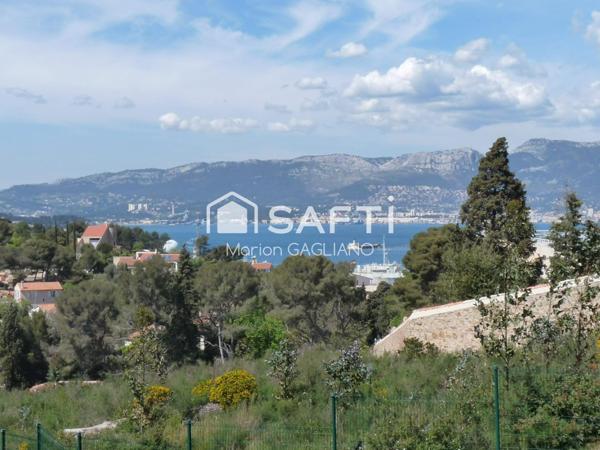 Résidence au calme sur les hauteurs du port de Saint Mandrier
